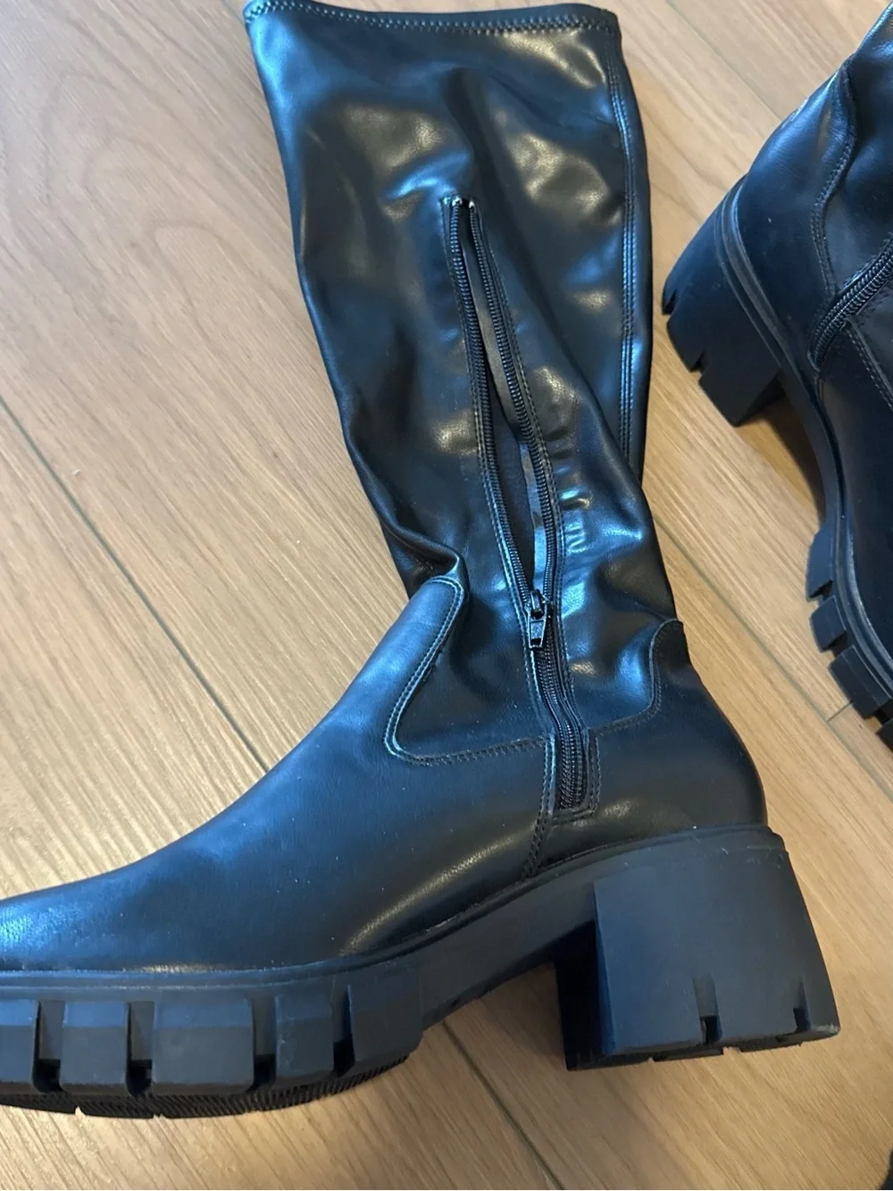 Black Chunky Lug Knee-High Boots - Women's Fashion Riding Style